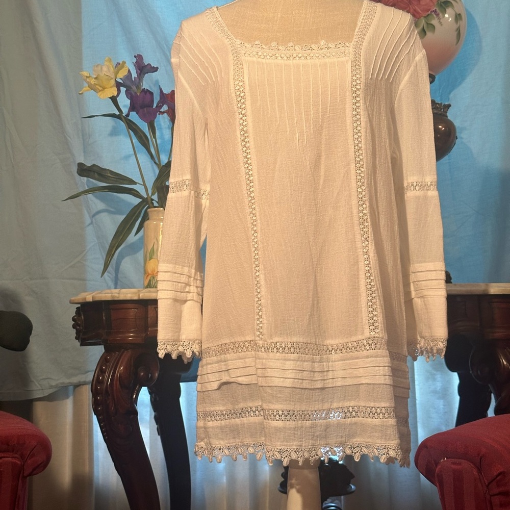 Chico's White Tunic Top with Lace Details